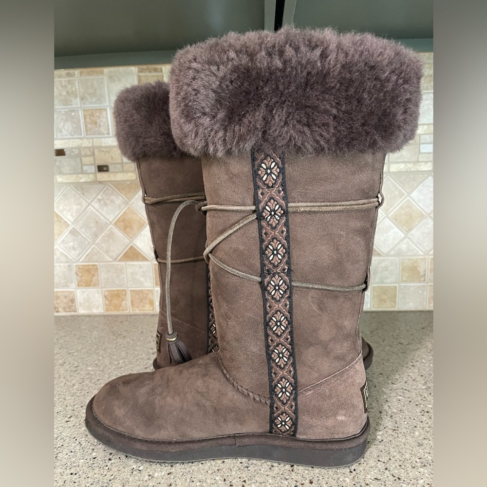 LL Bean Women’s Aztec Indian Shearling Sheepskin Tall Chocolate Brown Boot Sz 8 - Picture 5 of 10